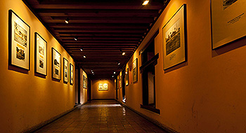 Capato Art Gallery La Luna