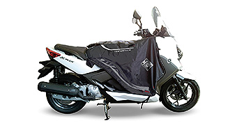 distribution pièces et accessoires moto