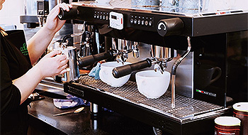 distribution automatique machines café
