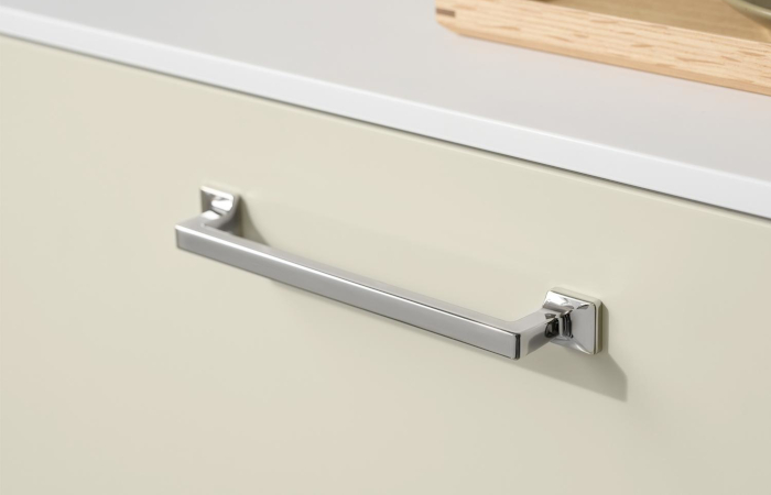 Handles for kitchens, bathrooms and furniture