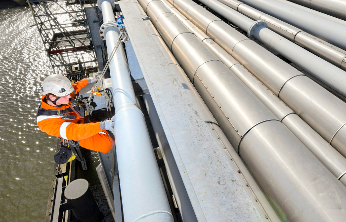 Bilfinger arnholdt