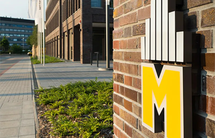 Versicherungs-Gesellschaft