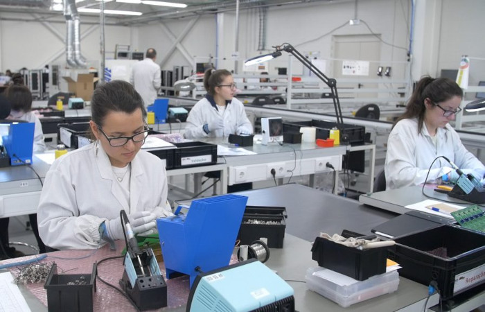 Prototypes de Cartes Électroniques Câblées